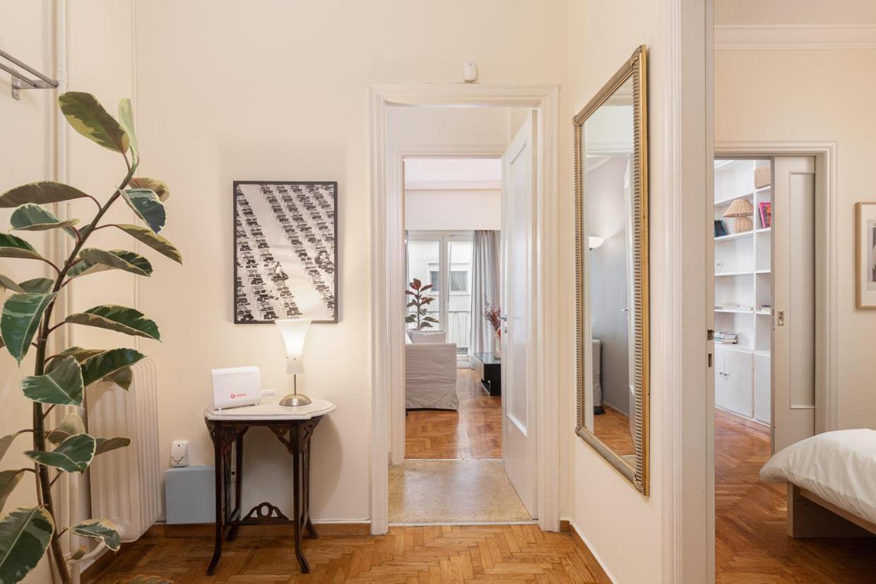Athenian In Kolonaki Apartment